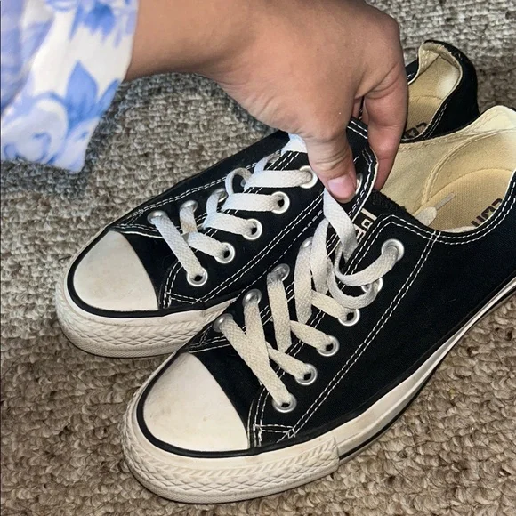 Unisex Classic Black and White Sneakers size 5 men 7 women - Picture 5 of 6